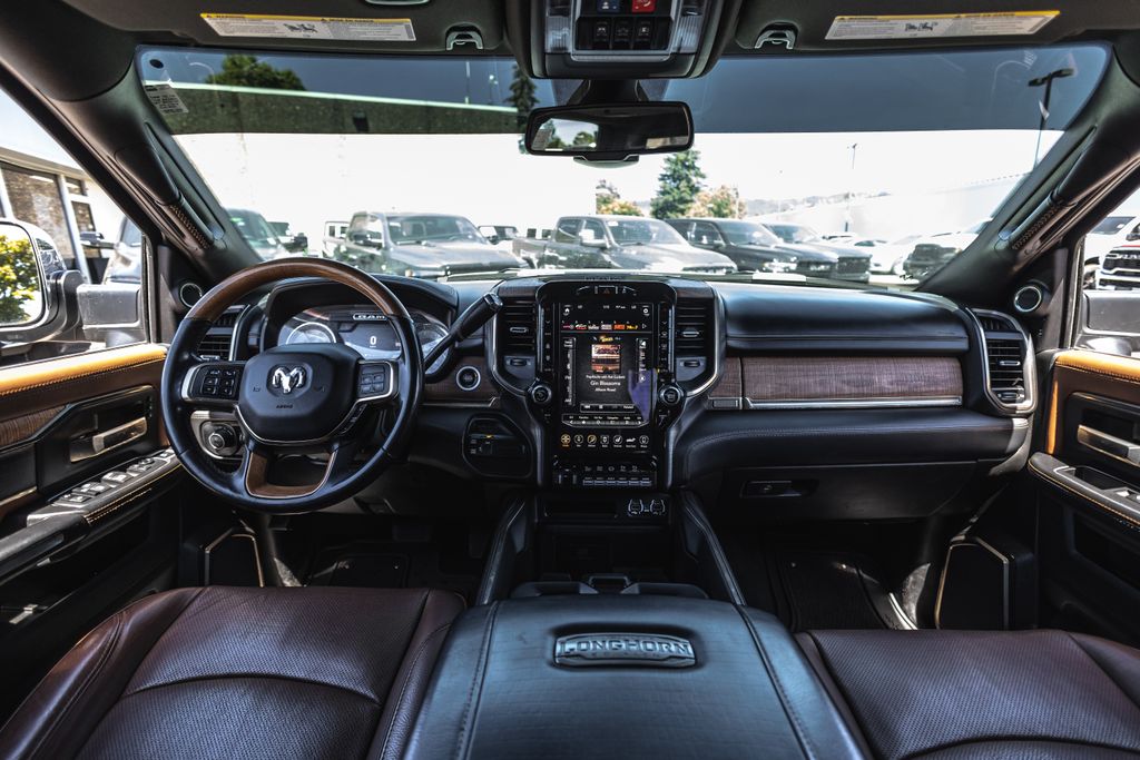2020 Ram 3500 Laramie Longhorn thumbnail 25