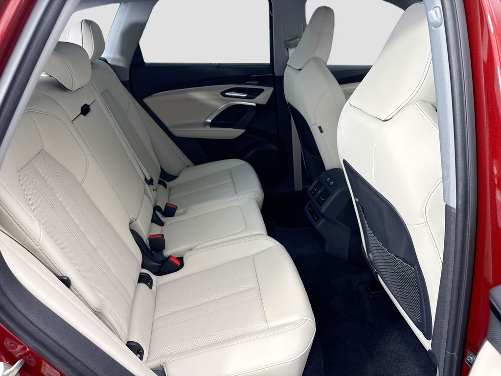 Thumbnail: 2025 Audi Q5 - 21