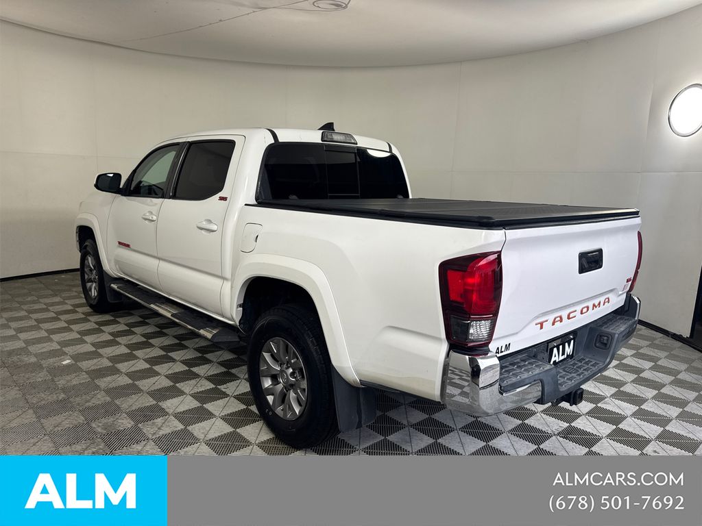 Used 2019 White Toyota SR5 image 8