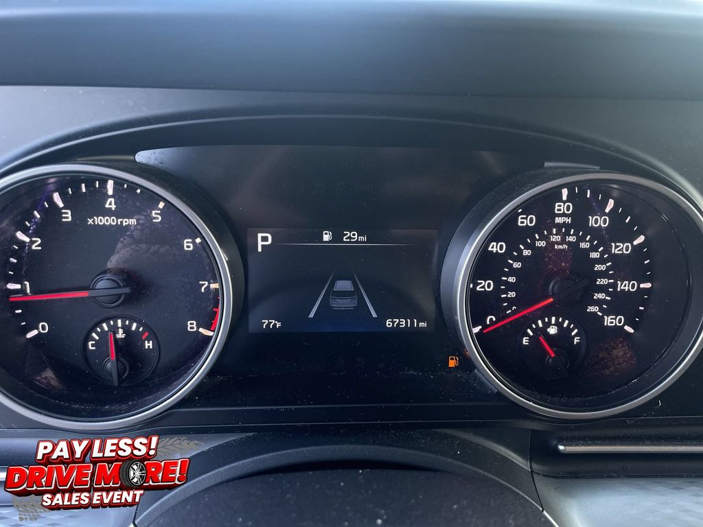 Used 2022 Kia Carnival Van