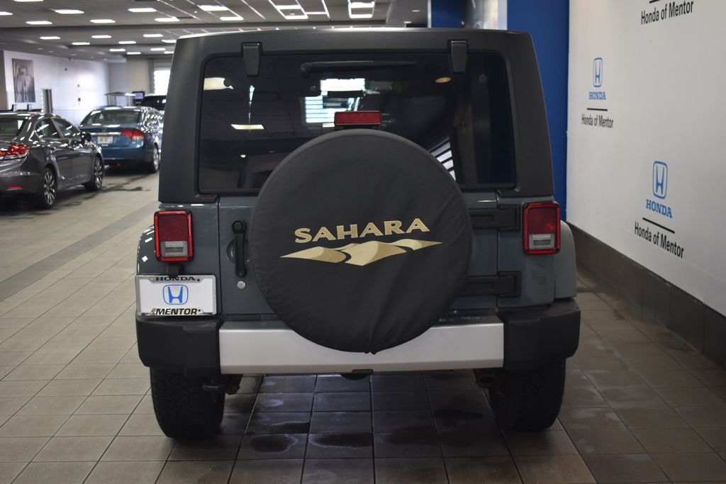 2014 Jeep Wrangler Unlimited Sahara 5