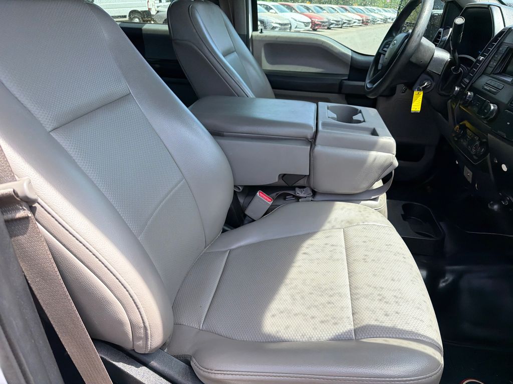 Used 2017 White Ford XL image 13