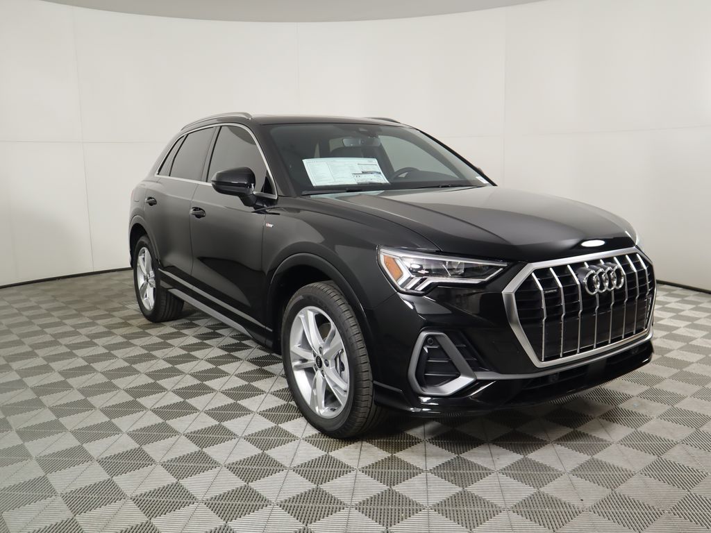 2024 Audi Q3  3