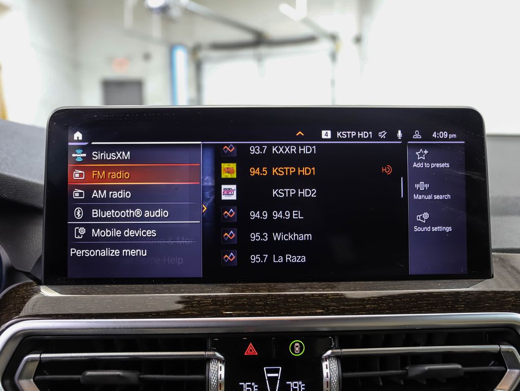 Thumbnail: 2023 BMW X3 - 17