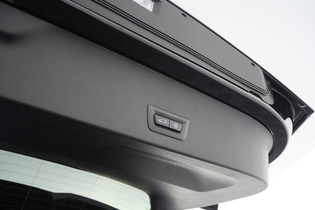 Thumbnail: 2025 BMW X3 - 16