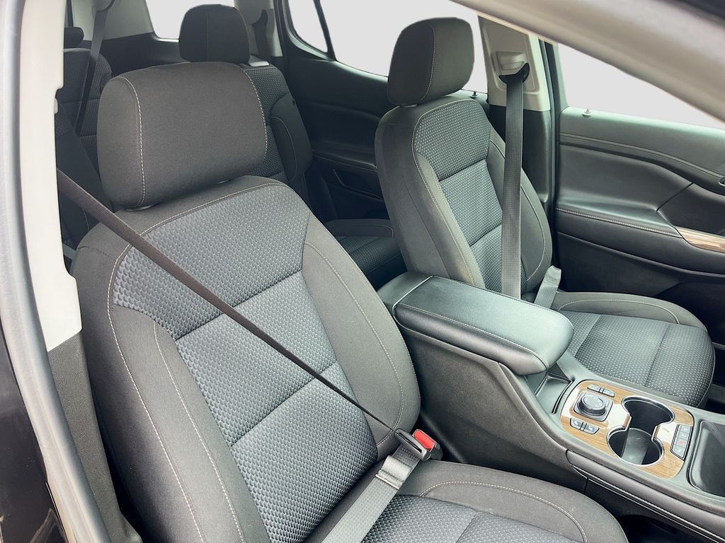 Used 2023 Black GMC SLE image 28