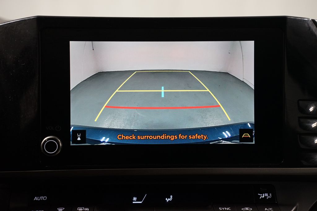 Thumbnail: 2025 Toyota Camry - 19