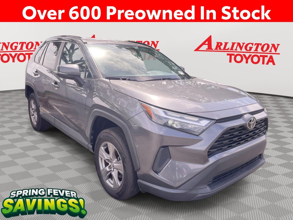 2022 Toyota RAV4 XLE