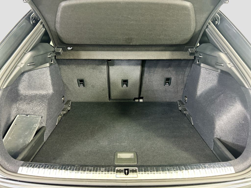 Thumbnail: 2025 Audi Q3 - 26