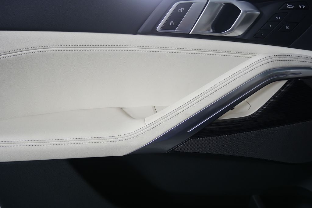 Thumbnail: 2026 BMW X6 - 10