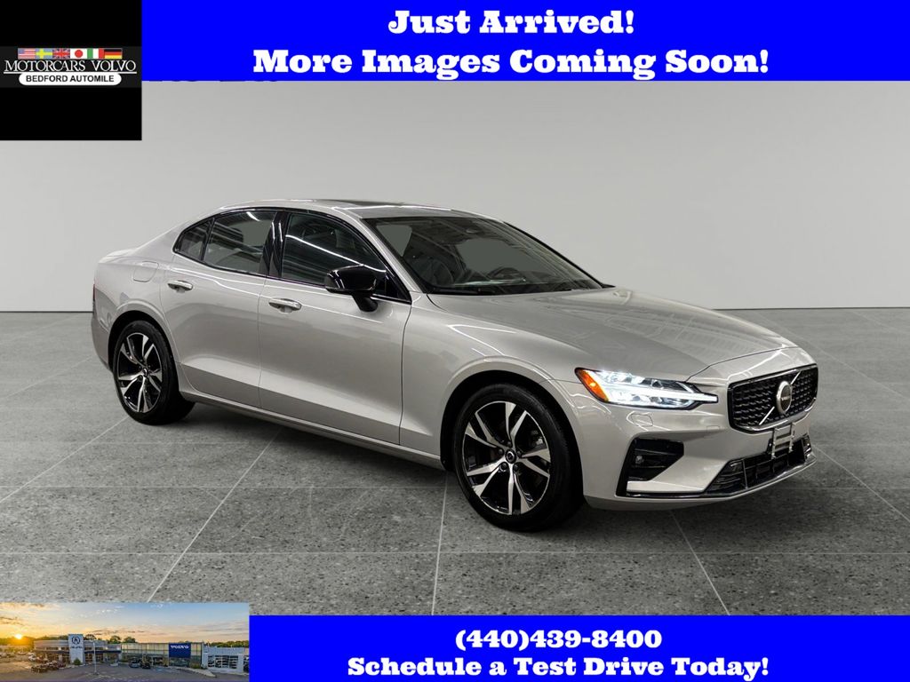 Silver Dawn Metallic 2025 Volvo S60 B5 Core AWD Sedan All-Wheel Drive Automatic