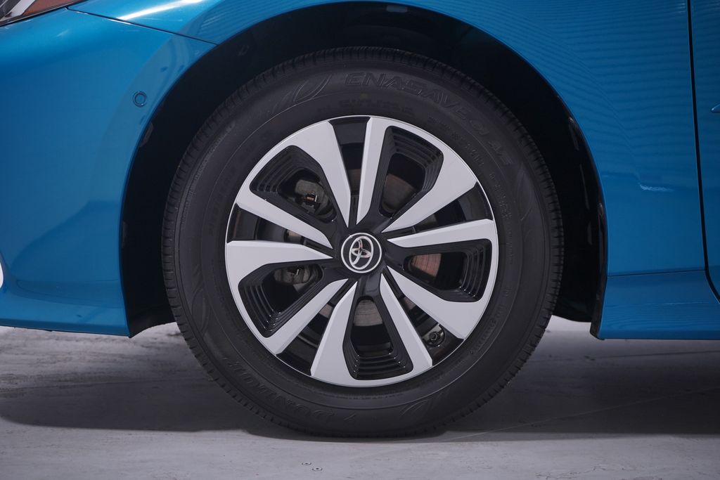 2019 Toyota Prius Prime Advanced 2