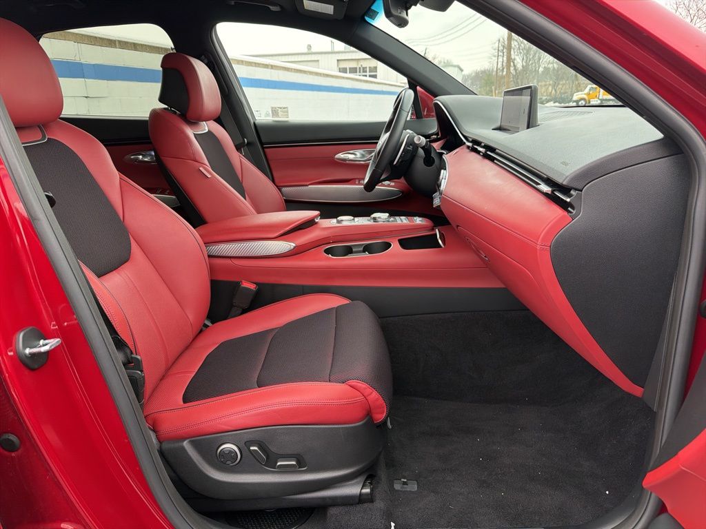 Thumbnail: 2025 Genesis GV70 - 26