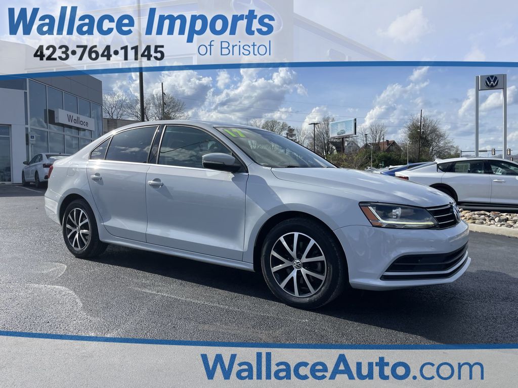 White Silver Metallic 2017 Volkswagen Jetta 1.4T SE FWD Sedan Front-Wheel Drive 6-Speed Automatic