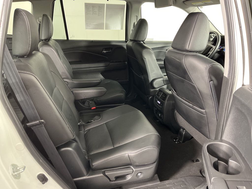 Thumbnail: 2021 Honda Pilot - 16