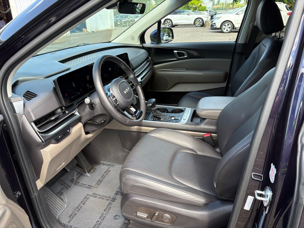 2025 Kia Carnival LXS