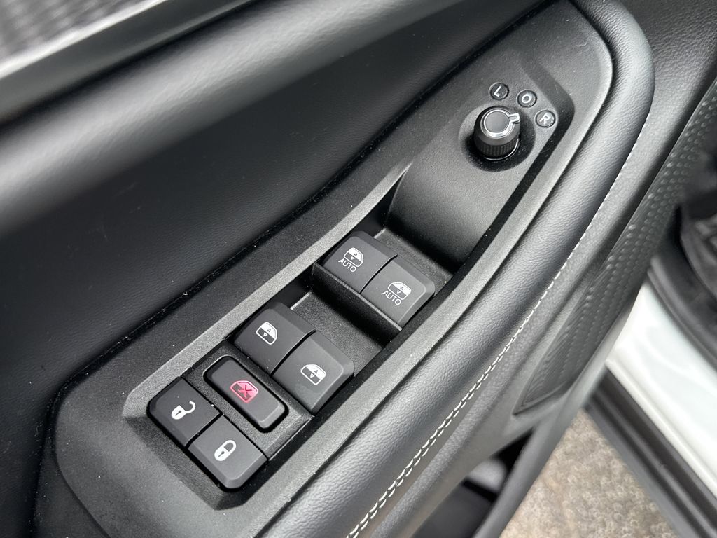 2025 Jeep Grand Cherokee L Laredo White at Classic Elite Chevrolet Sugar Land