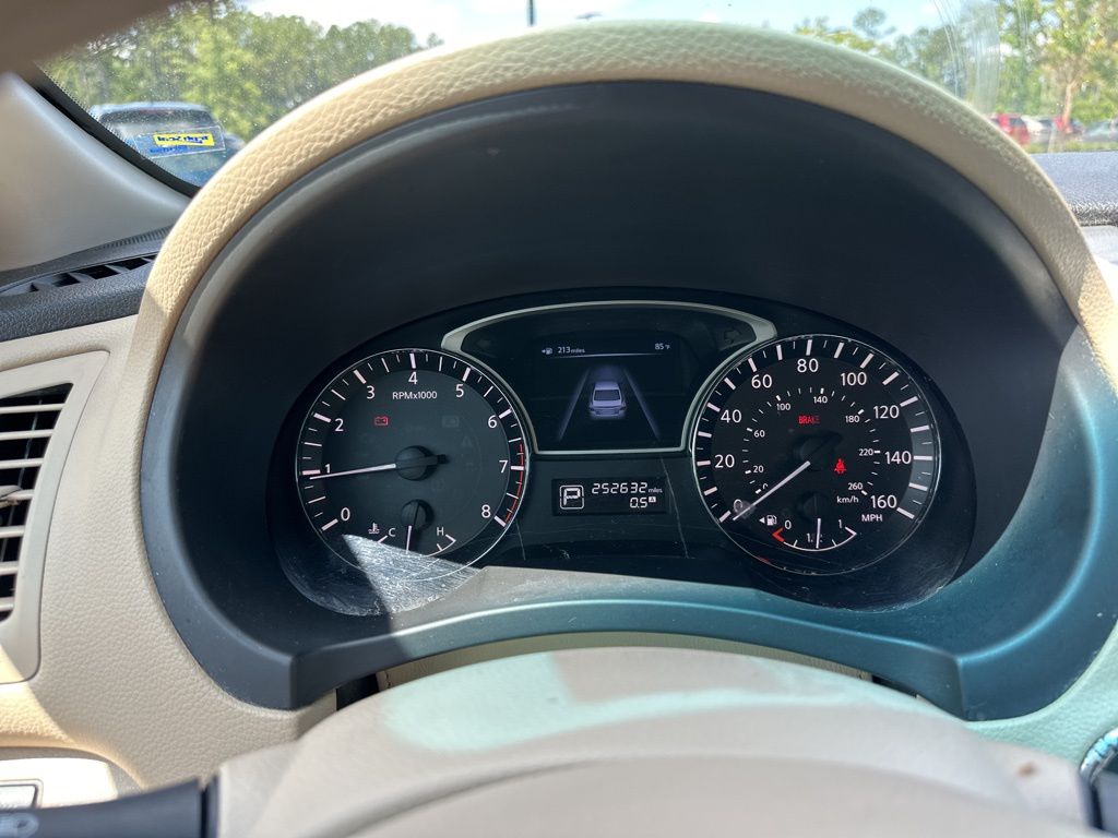 2013 Cayenne Red Metallic Nissan Altima 2.5 S FWD Sedan