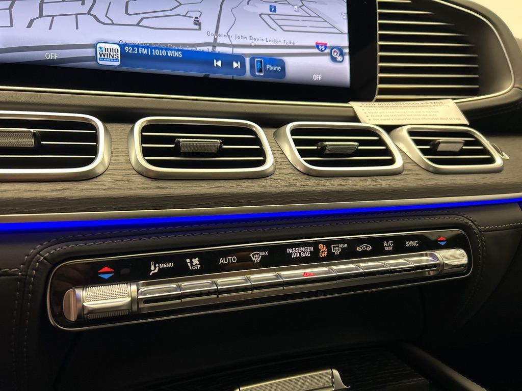 Thumbnail: 2026 Mercedes-Benz GLE - 17