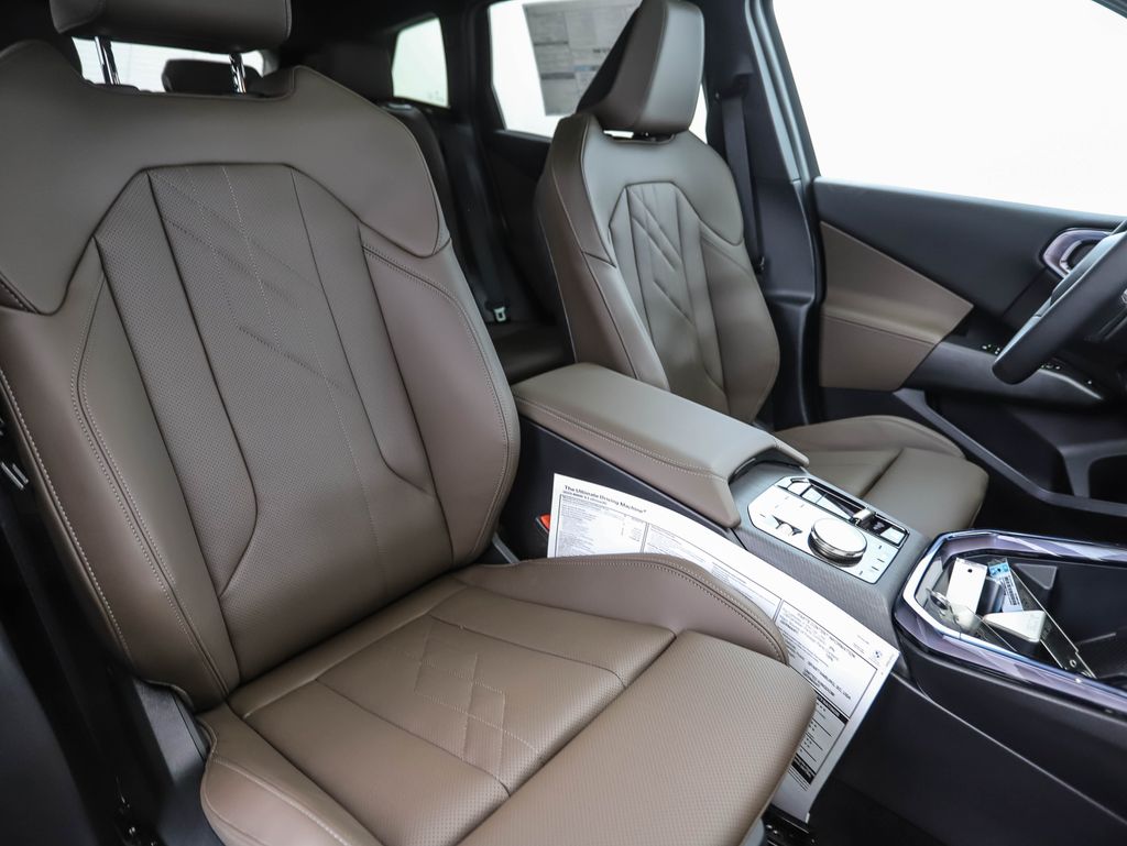 Thumbnail: 2025 BMW X3 - 31