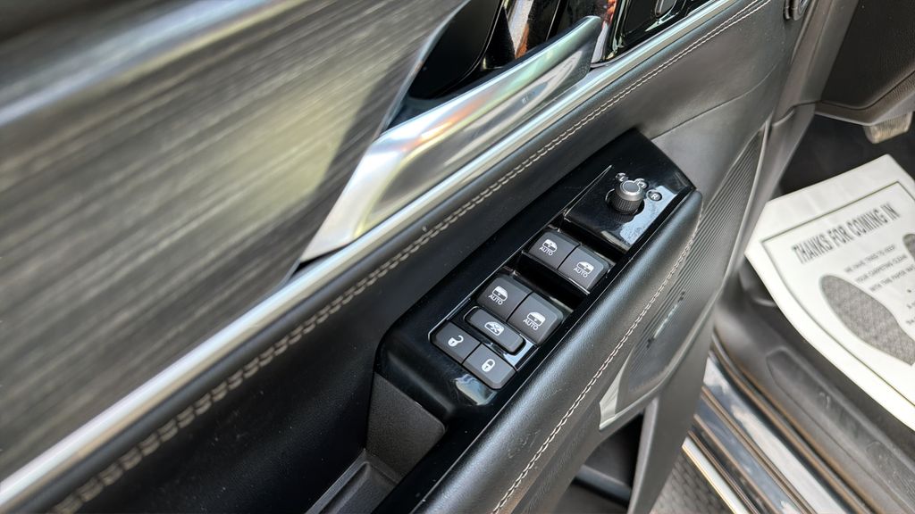 2024 Wagoneer L Wagoneer L