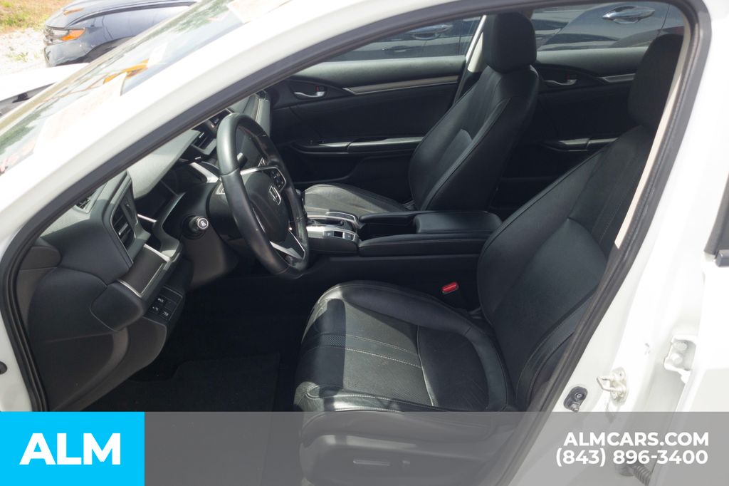Used 2017 White Honda Touring image 6