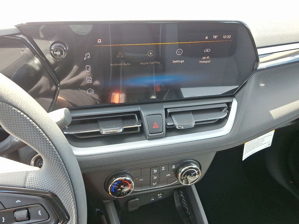 Thumbnail: 2026 Chevrolet TrailBlazer - 8