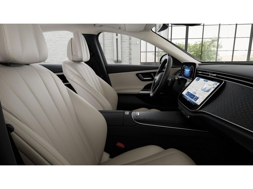 Thumbnail: 2026 Mercedes-Benz E-Class - 4