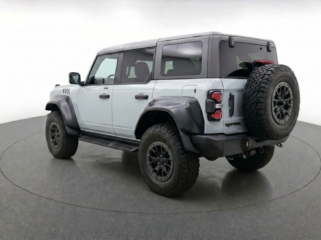 Thumbnail: 2022 Ford Bronco - 3