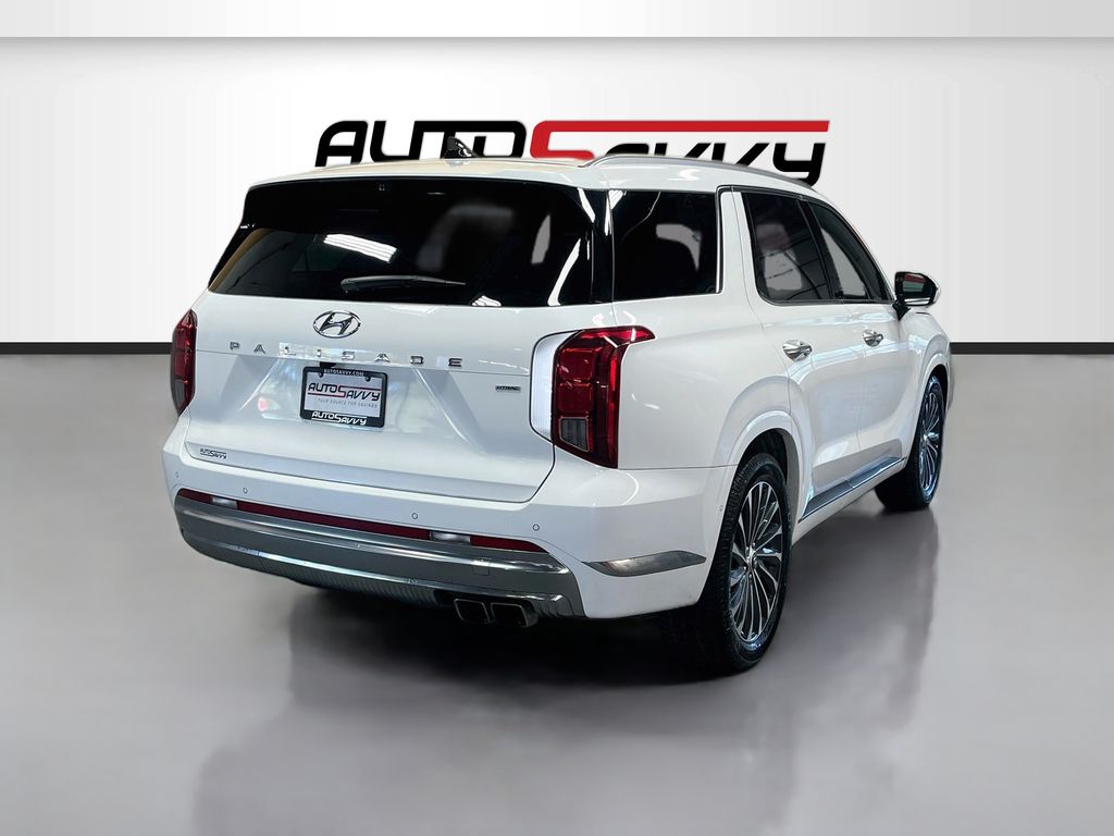 Used 2023 Hyper White Hyundai Calligraphy image 7