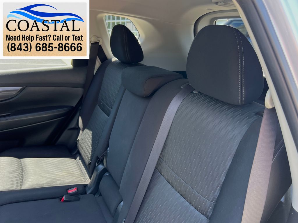 2020 Nissan Rogue SV Silver at Walterboro Ford