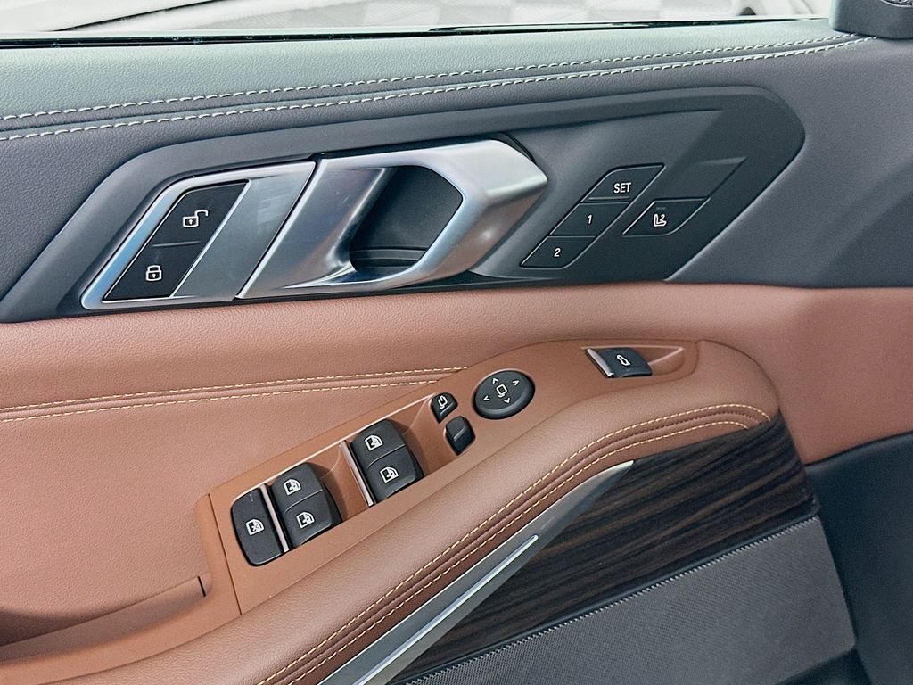 Thumbnail: 2026 BMW X5 - 20