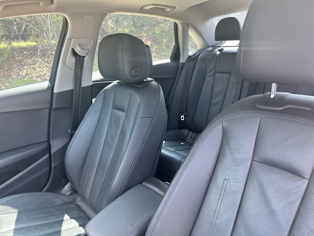2017 Audi A4 Premium 6