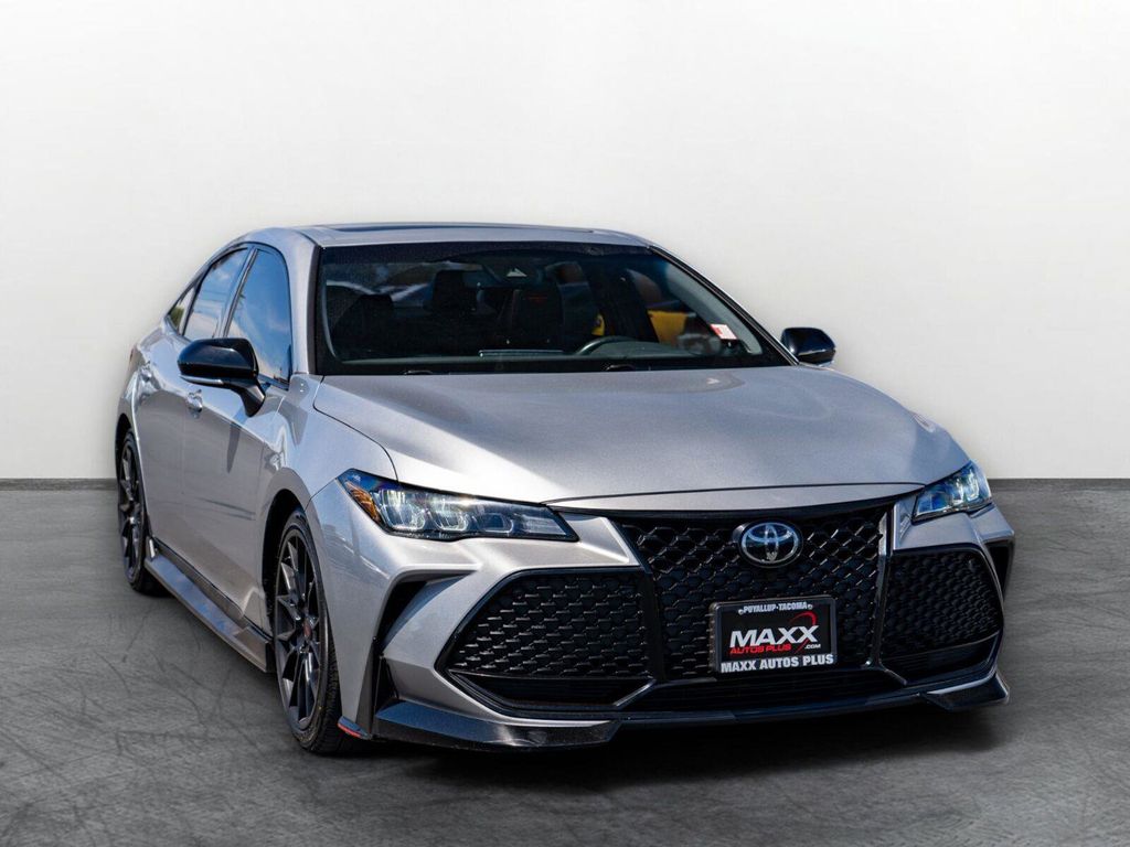 Celestial Silver Metallic 2020 Toyota Avalon Sedan Front-Wheel Drive 8-Speed Automatic