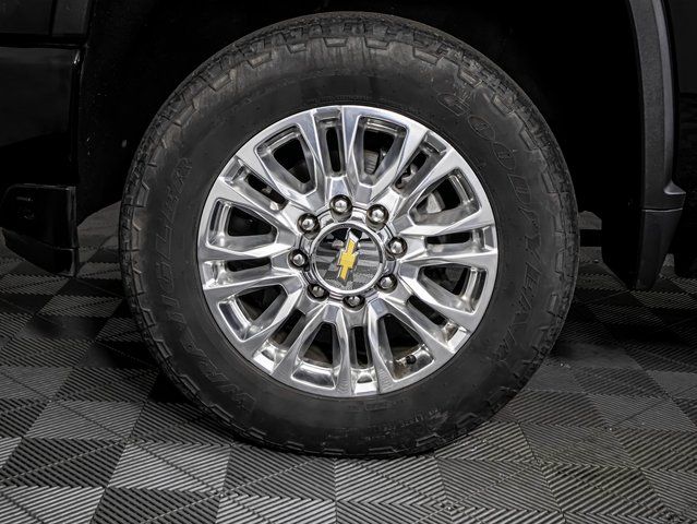 Used 2023 Black Chevrolet High Country image 7