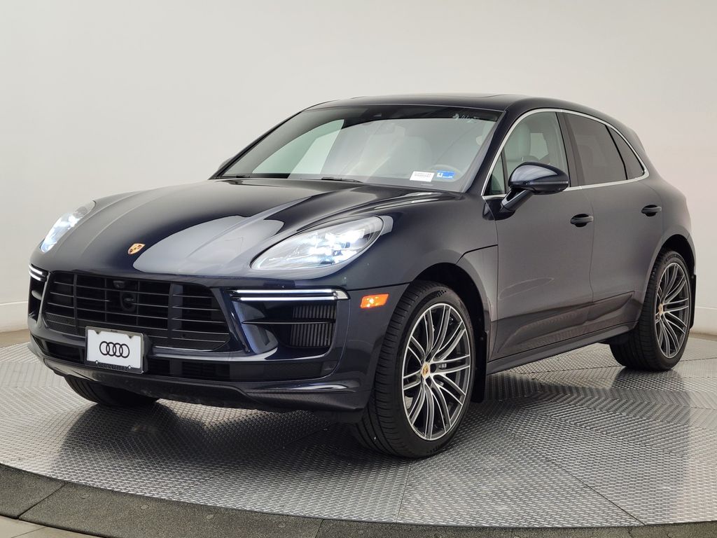 Thumbnail: 2021 Porsche Macan - 2