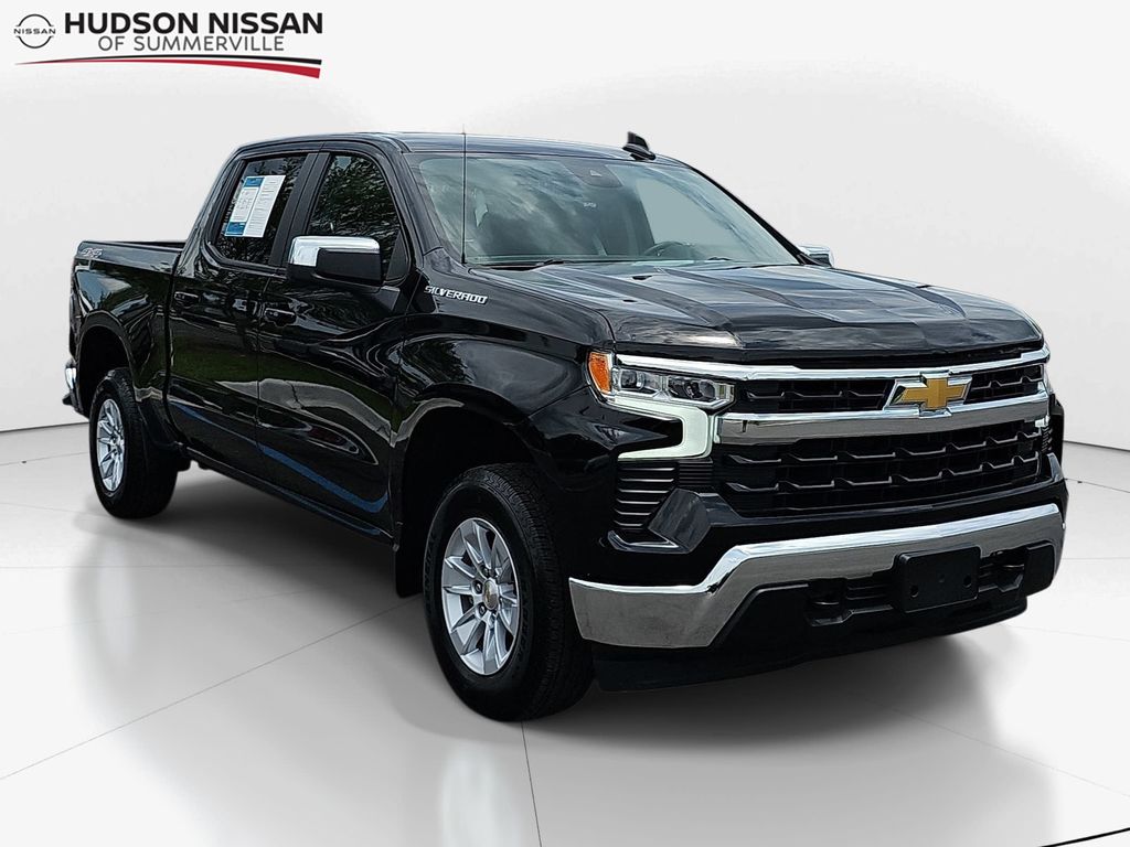 2025 Chevrolet Silverado 1500 LT Crew Cab 4WD