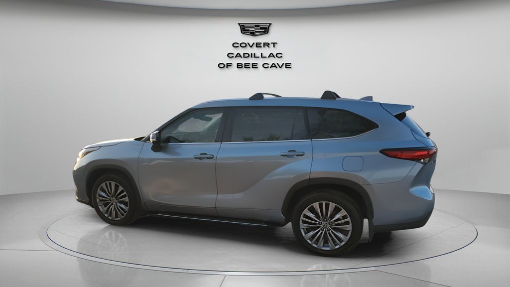 Used Car 2020 Toyota Highlander  Platinum For Sale Under $35,000 In Austin, Texas