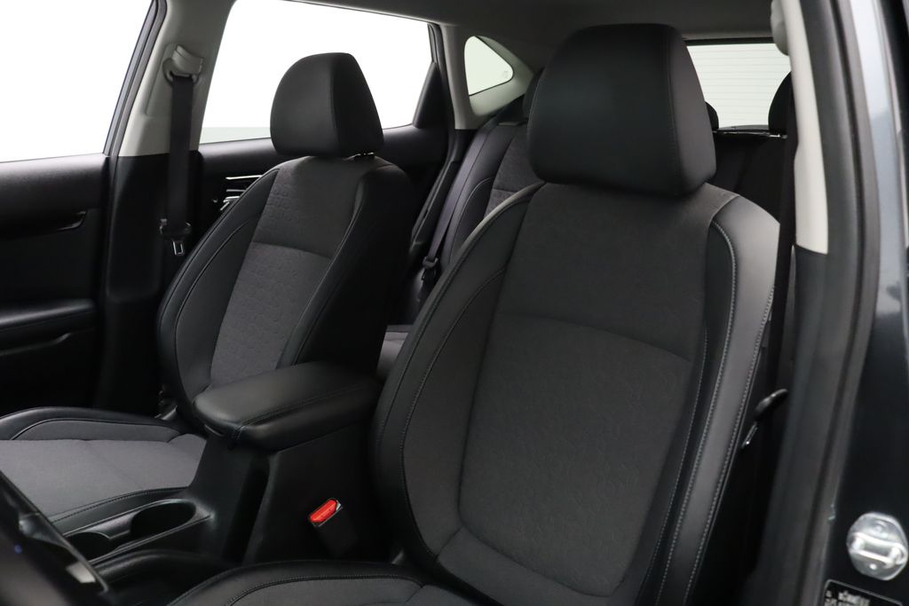 2024 Kia Seltos X-Line 13