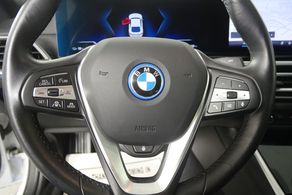 Thumbnail: 2024 BMW i4 - 21