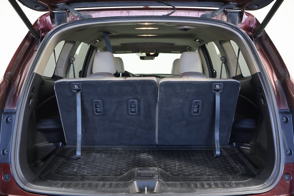 Thumbnail: 2019 Honda Pilot - 14