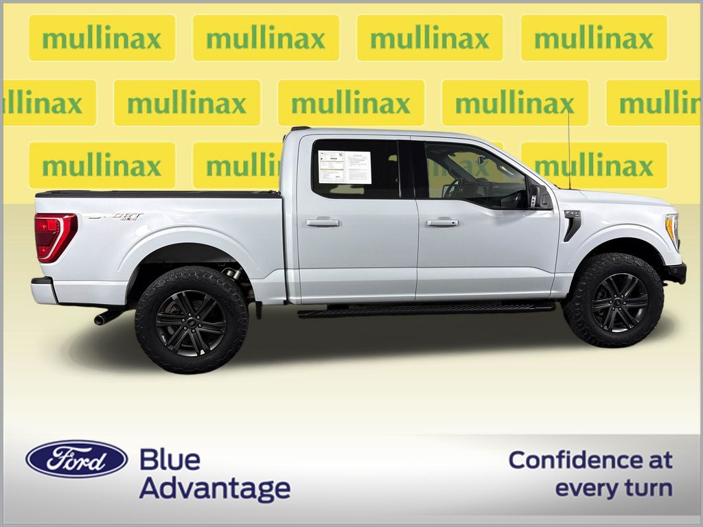 Certified Used 2022 White Ford XLT image 2