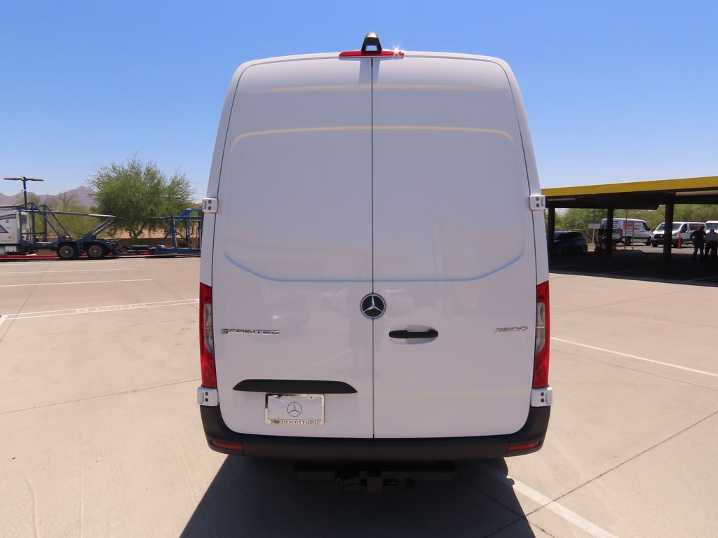 Thumbnail: 2025 Mercedes-Benz Sprinter - 6