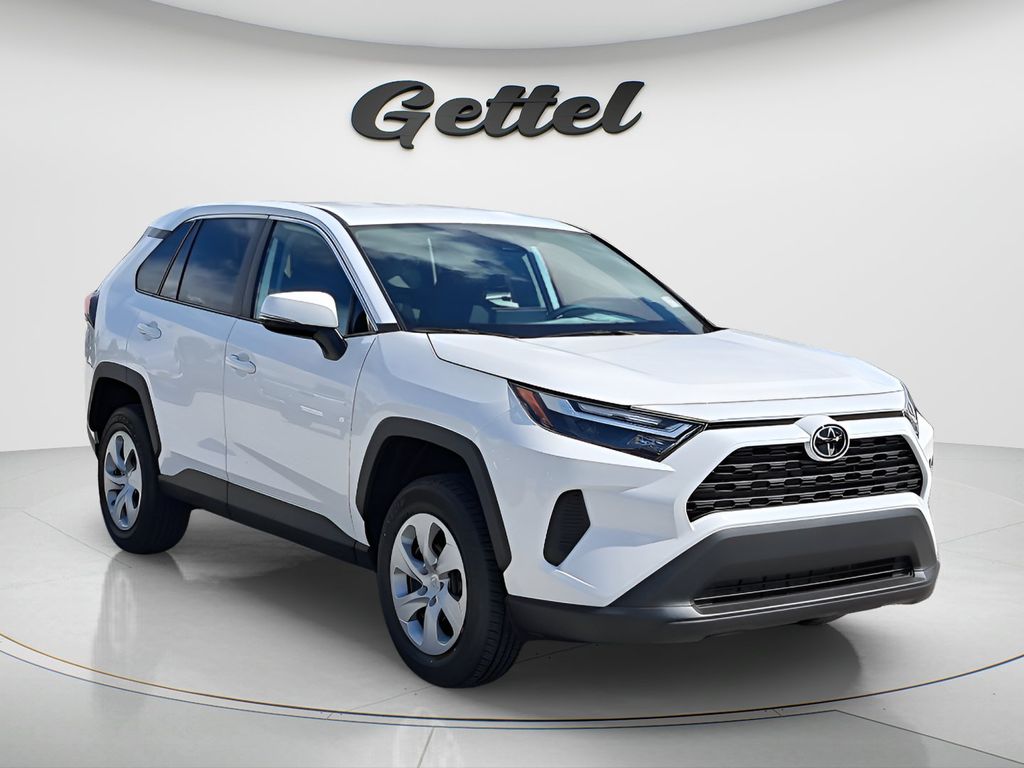 2025 Toyota RAV4 LE