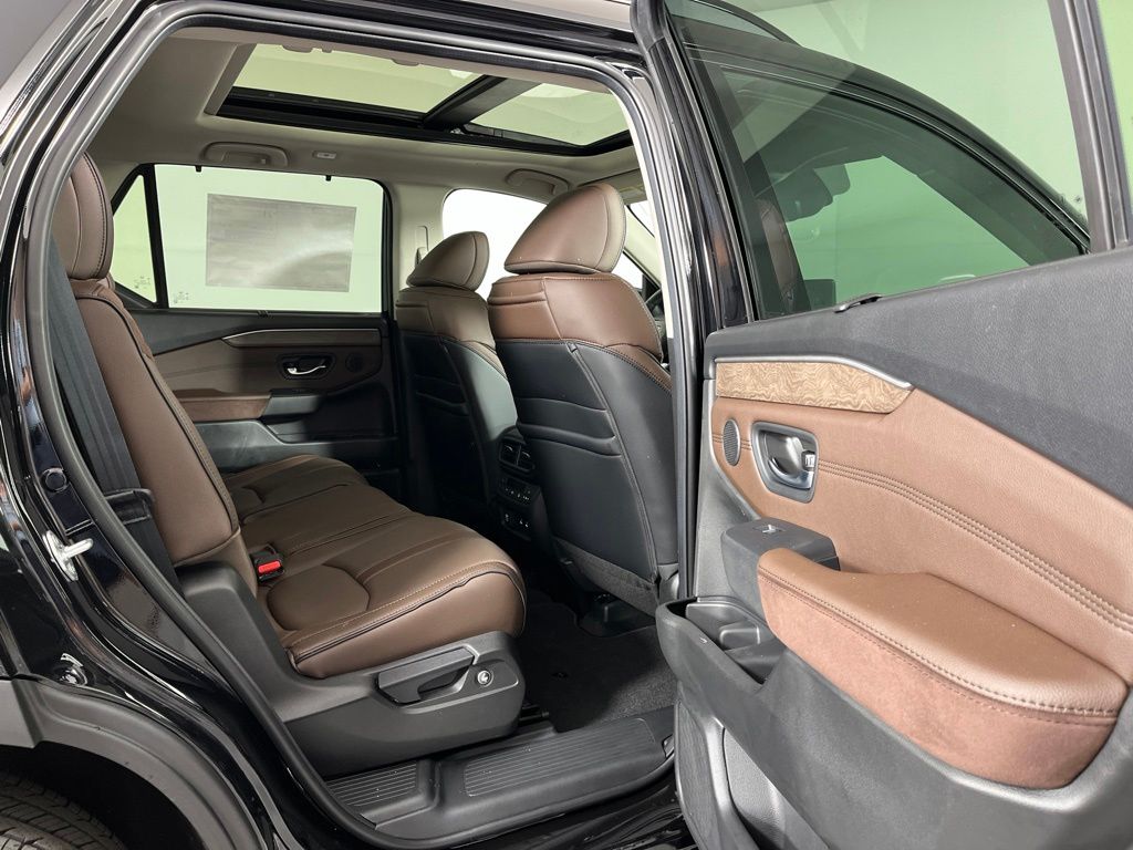 Thumbnail: 2026 Honda Pilot - 15