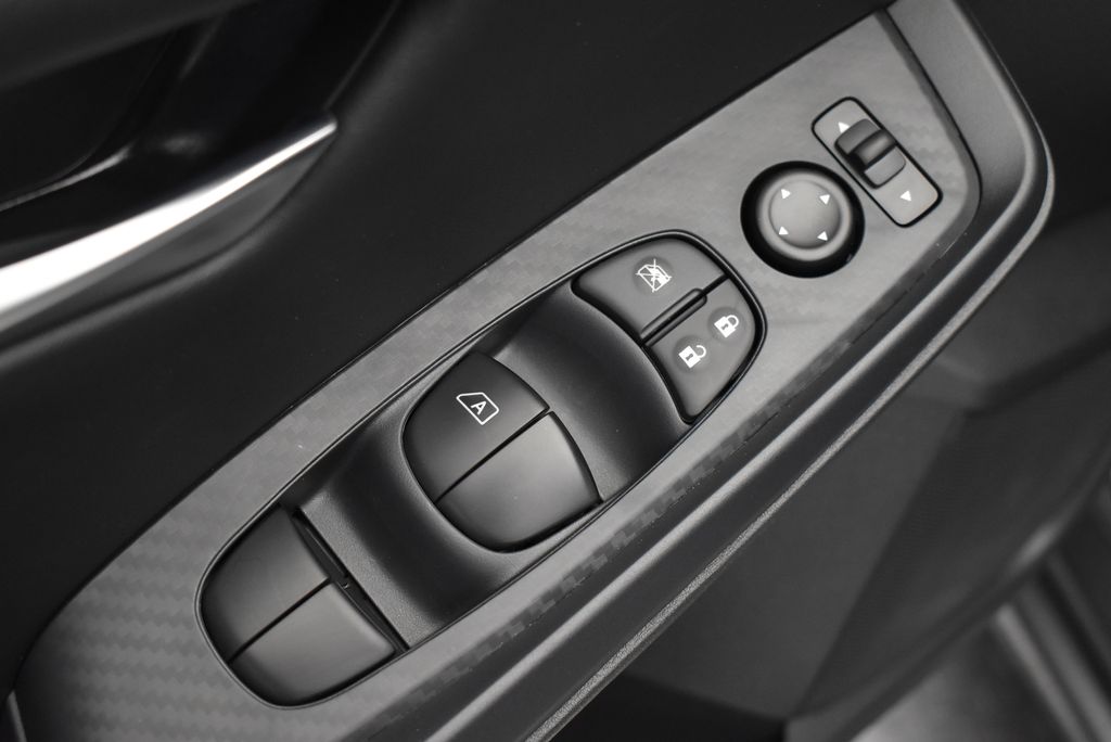 Thumbnail: 2025 Nissan Sentra - 11