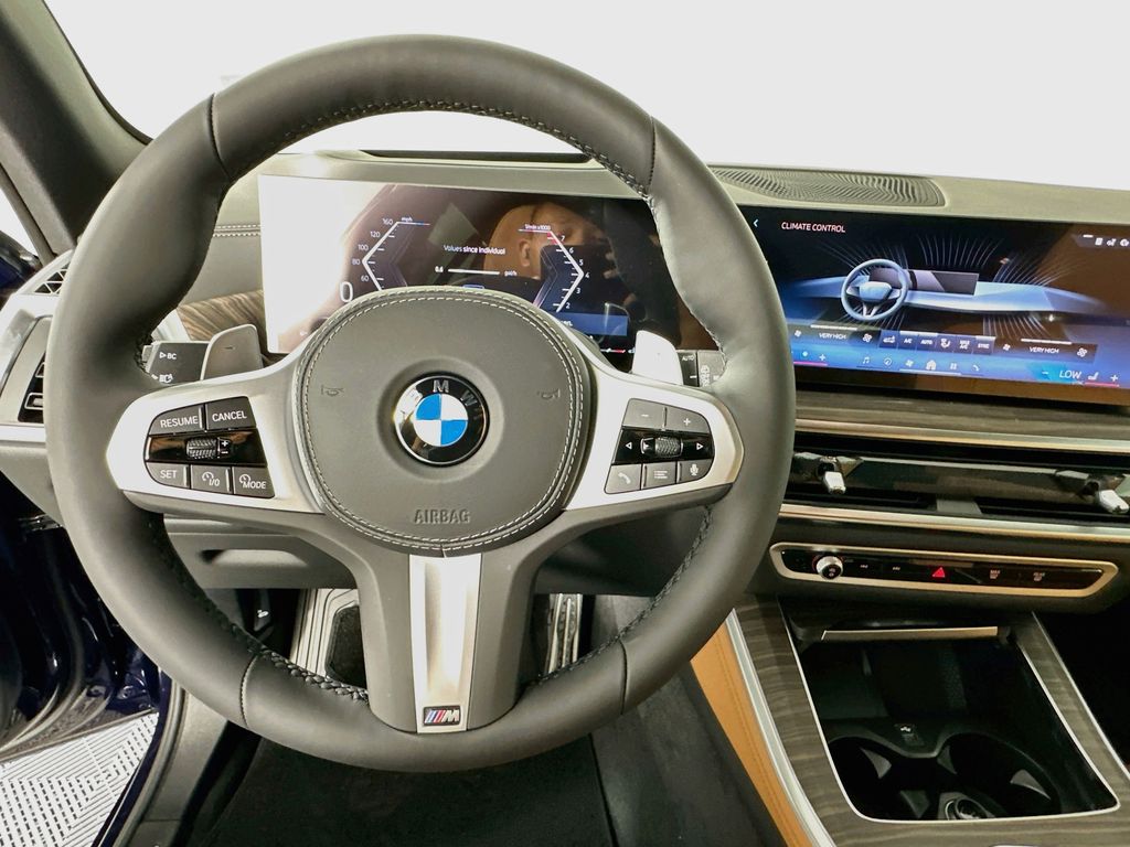 Thumbnail: 2026 BMW X5 - 10