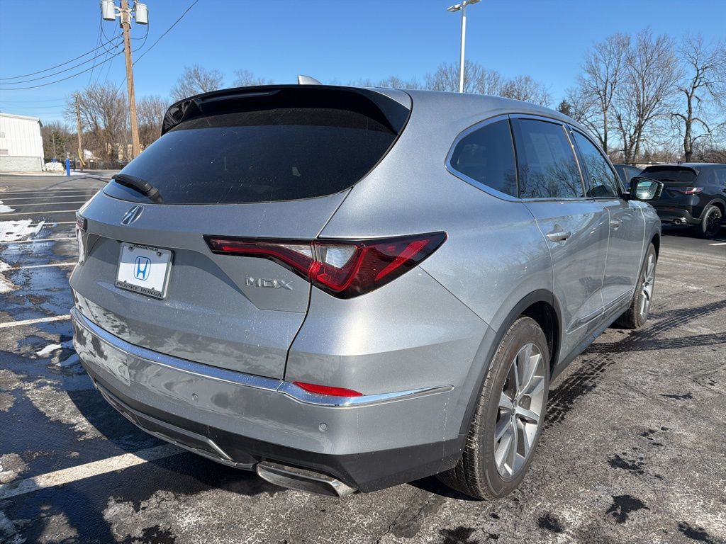 Thumbnail: 2025 Acura MDX - 5