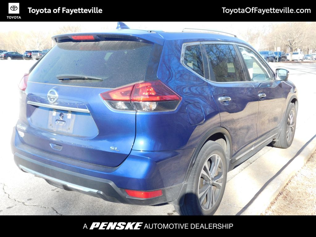 Thumbnail: 2018 Nissan Rogue - 4