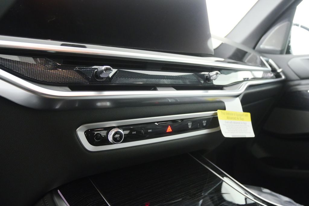 Thumbnail: 2026 BMW X5 - 21